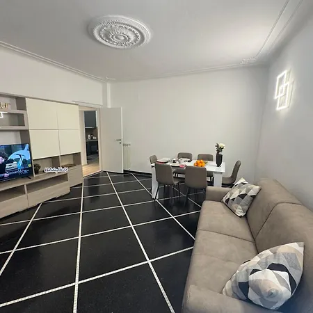 Casa Di Eugenio By World شقة *